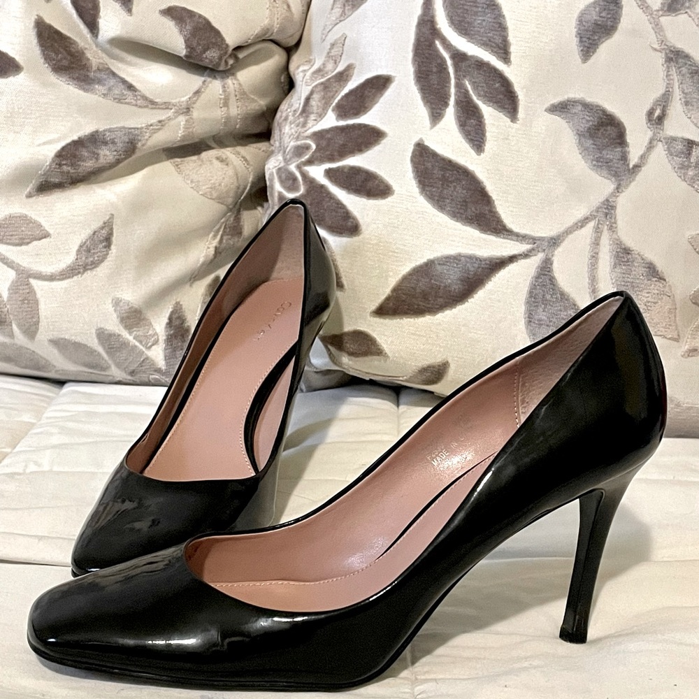 Classic Calvin Klein Black Patent Leather Pumps